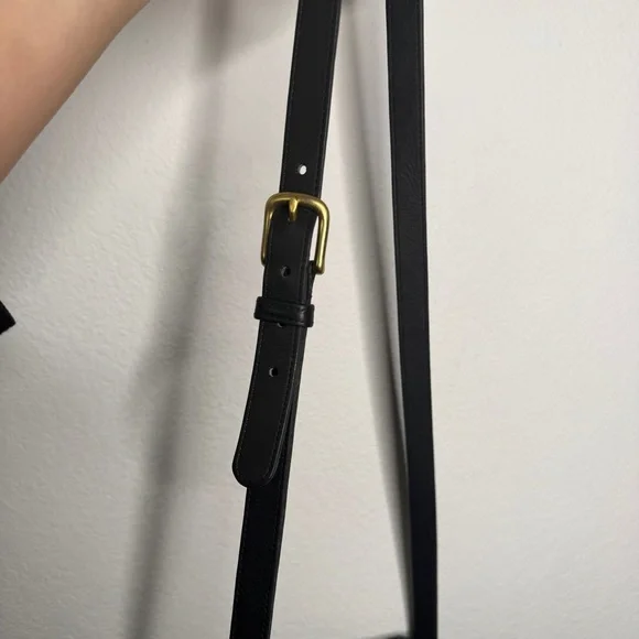 Coach Vintage Shelton Black Glove Tanned Leather Crossbody Bag Brass Hardware - Picture 7 of 11